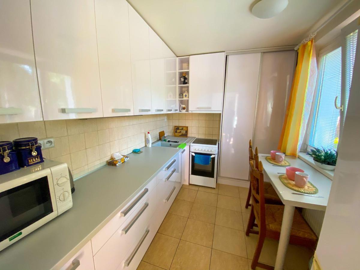 3 Bedroom Apartment In The Part Of The City Banská Bystrica Exterior foto