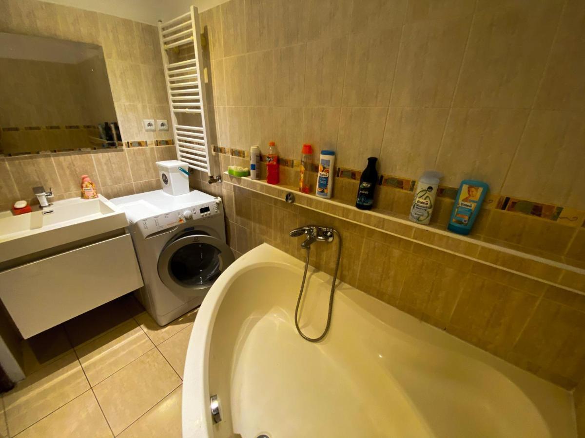 3 Bedroom Apartment In The Part Of The City Banská Bystrica Exterior foto